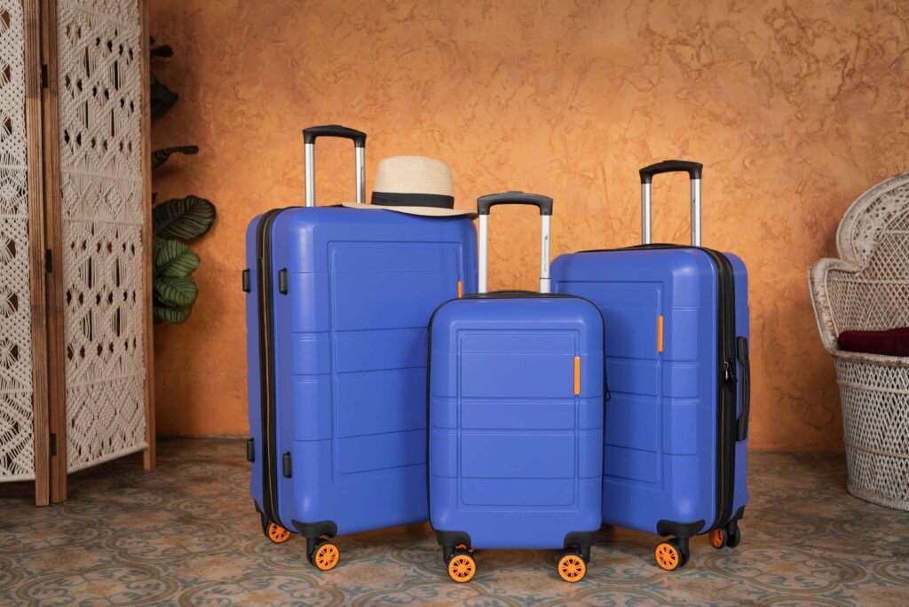 suitcases in different sizes