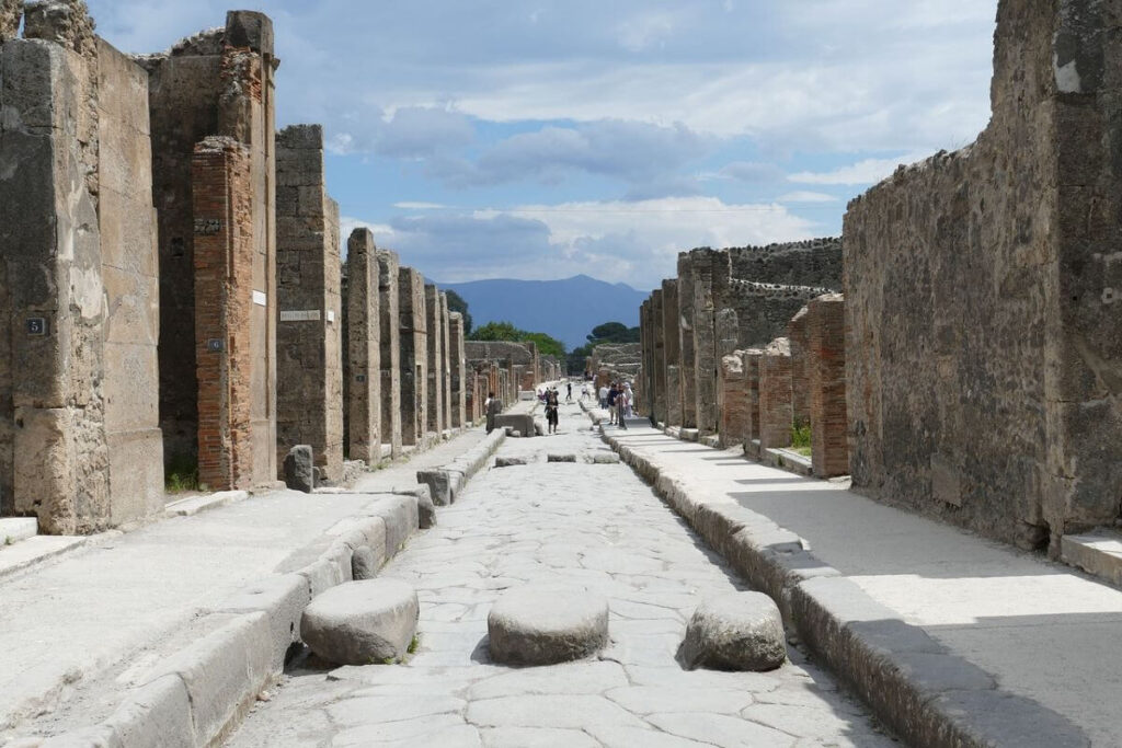 Pompeii street with crossing